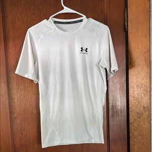 Under Armour Men's White Athletic Tee
